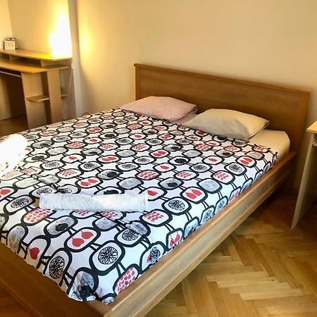 Chez Jitka Et Gautier - A Great Alternative To A Hotel 프라하 외부 사진